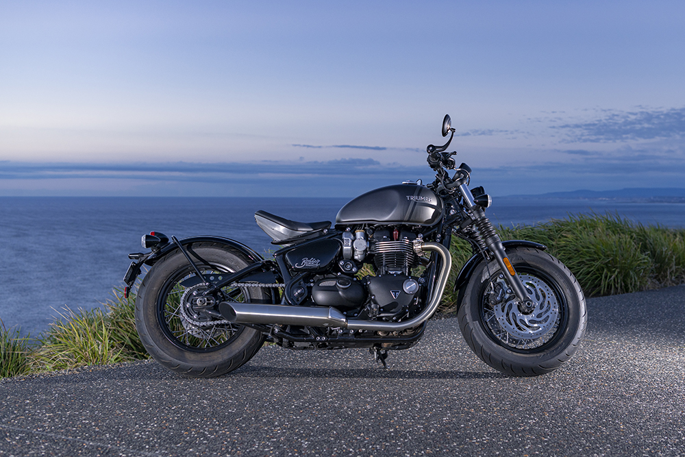 TRIUMPH BOBBER 