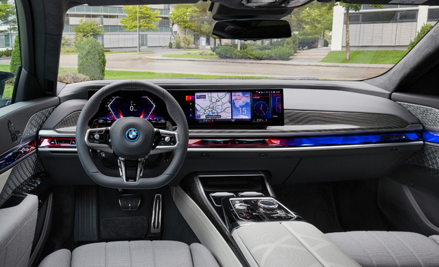 2023 BMW M760e xDRIVE