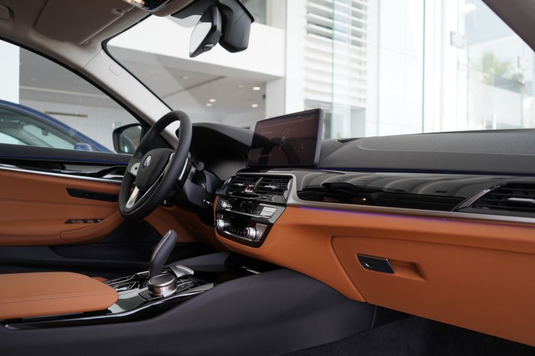 2023 BMW SÉRIE 5 520I BUSINESS LINE COLLECTION