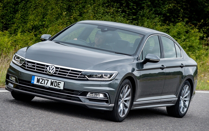 2023 Volkswagen Passat 1.4 l tsi r-line dsg