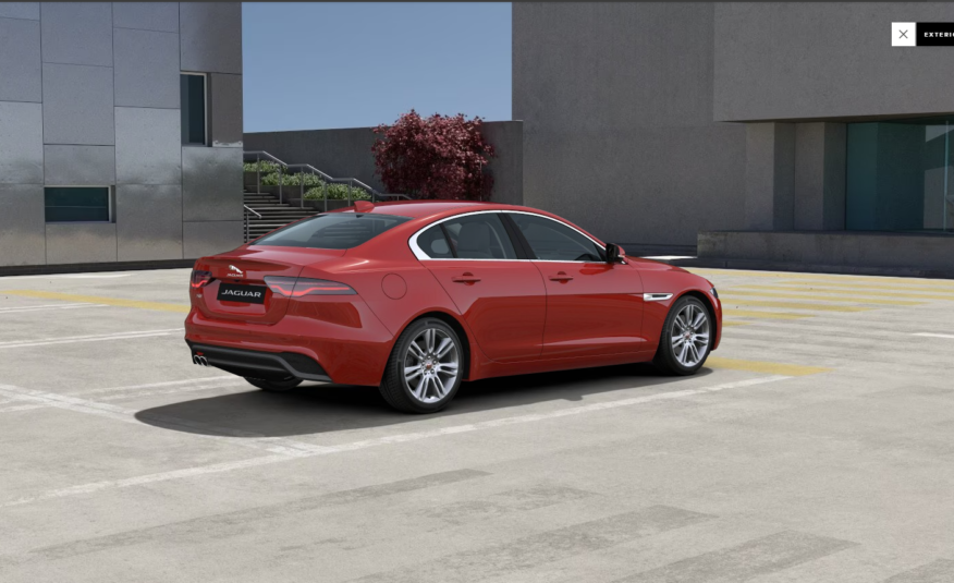 2023 Jaguar XE R-DYNAMIC SE