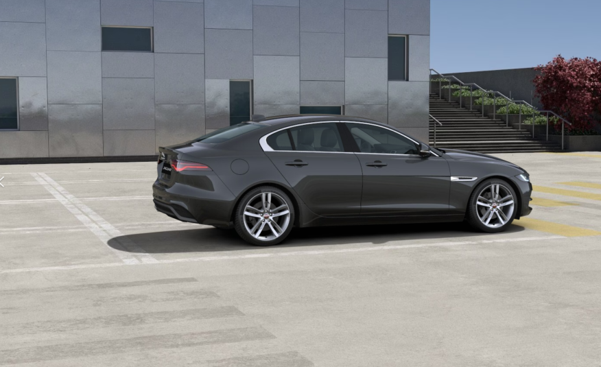 2023 Jaguar XE R-DYNAMIC HSE