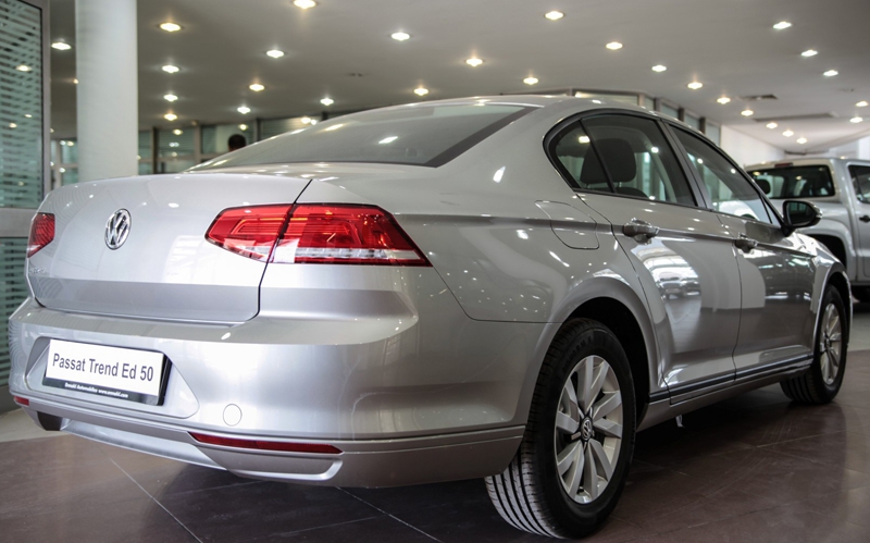 2023 Volkswagen Passat 1.4 l tsi trendline