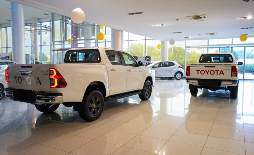 2023 Toyota-4 HILUX 2.4 L DIESEL DD 4X4 BVA DOUBLE CABINE