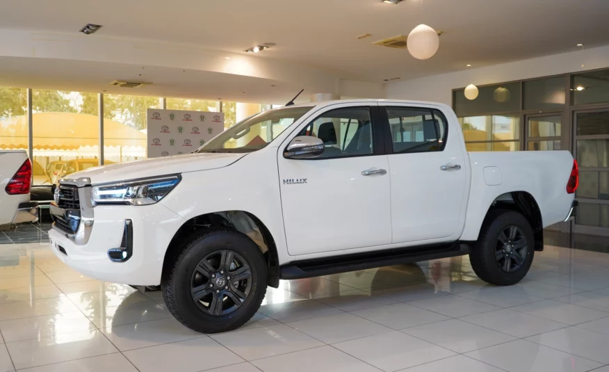 2023 Toyota-4 HILUX 2.4 L DIESEL DD 4X4 BVA DOUBLE CABINE