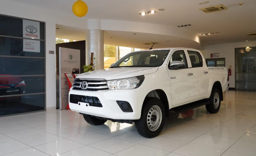 2023 Toyota HILUX 2.4 L DIESEL D-4D 4X4 DOUBLE CABINE