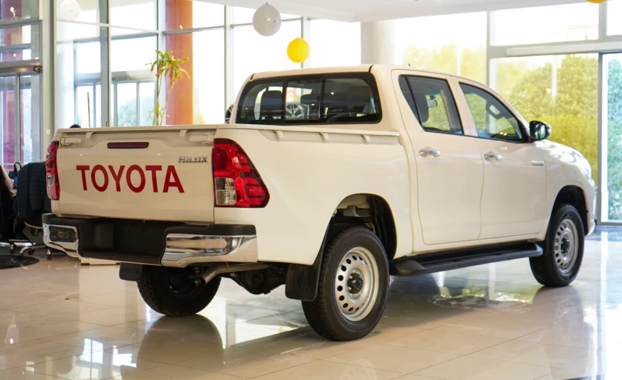 2023 Toyota HILUX 2.4 L DIESEL D-4D 4X4 DOUBLE CABINE