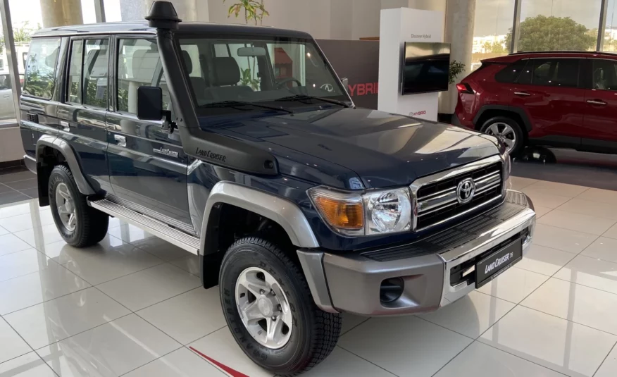 2023 Toyota LAND CRUISER 76