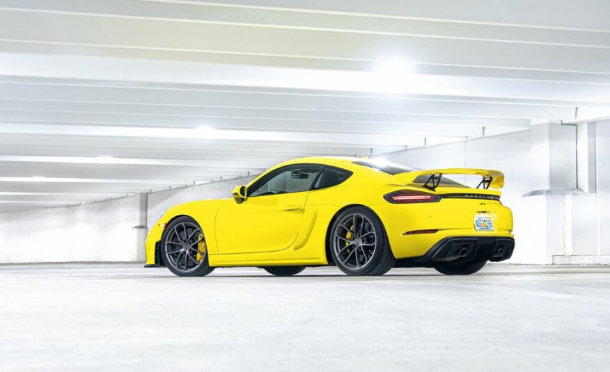 2024 Porsche 718 Cayman GT4