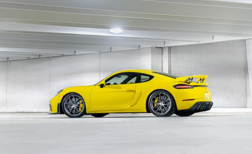 2024 Porsche 718 Cayman GT4