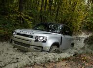 2023 Land Rover DEFENDER 90 2.0 L P300 SE