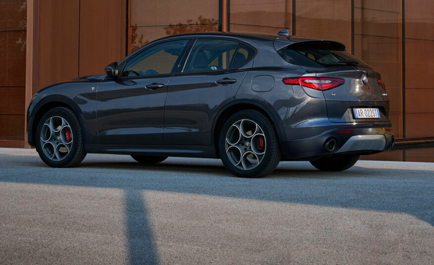 2024 Alfa Romeo STELVIO