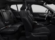 2024 Volvo XC40 Ultimate B3 Dark Theme