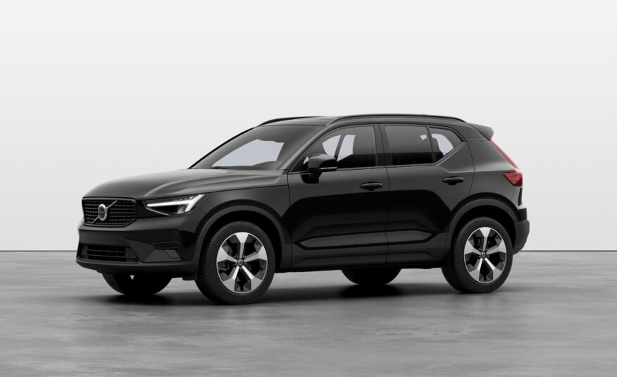 2024 Volvo XC40 Ultimate B3 Dark Theme