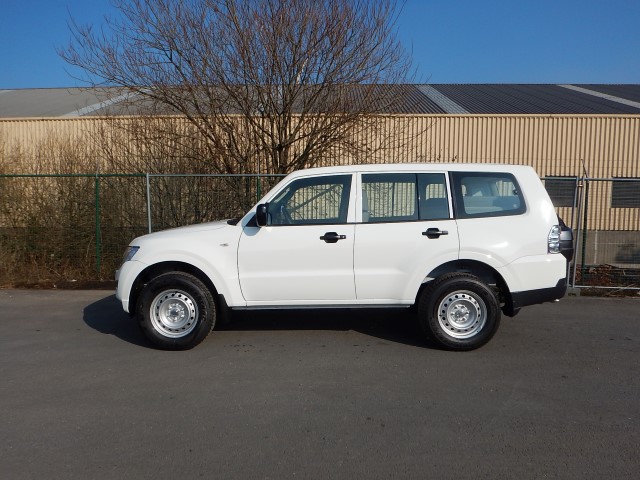 2024 Mitsubishi MITSUBISHI PAJERO