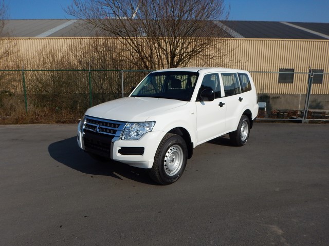 2024 Mitsubishi MITSUBISHI PAJERO