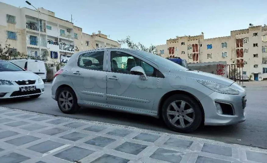 2012  Peugeot  308