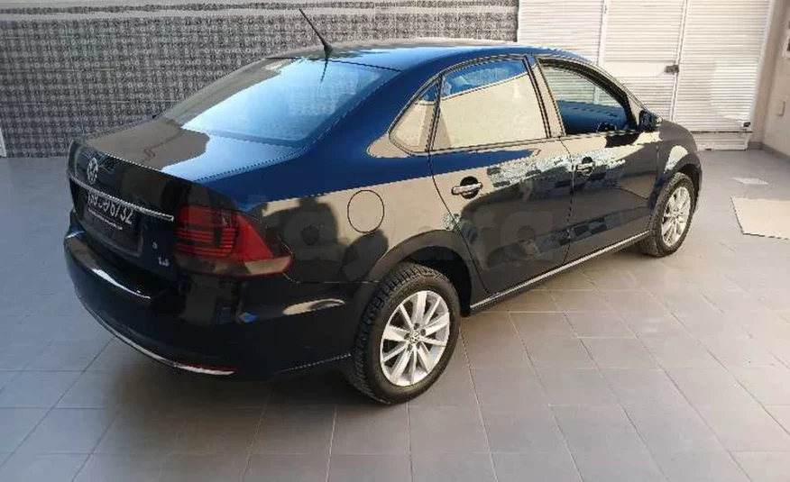 2018  Volkswagen  Polo