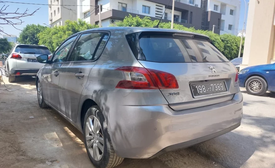 2017  Peugeot  308