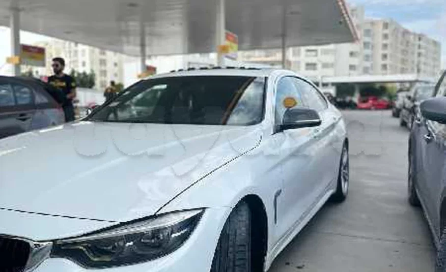 2018  BMW  Serie 4