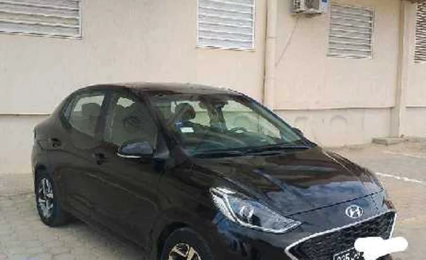 2022  Hyundai  Grand i10