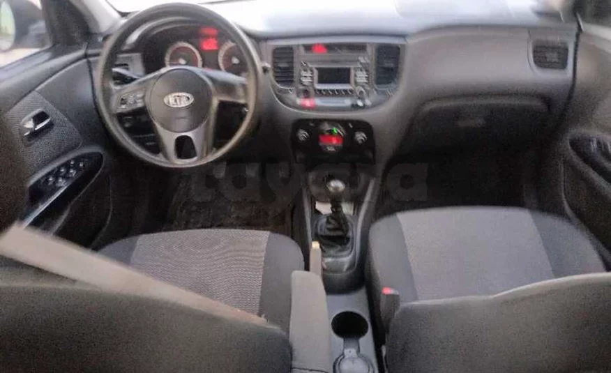 2010  Kia  Rio