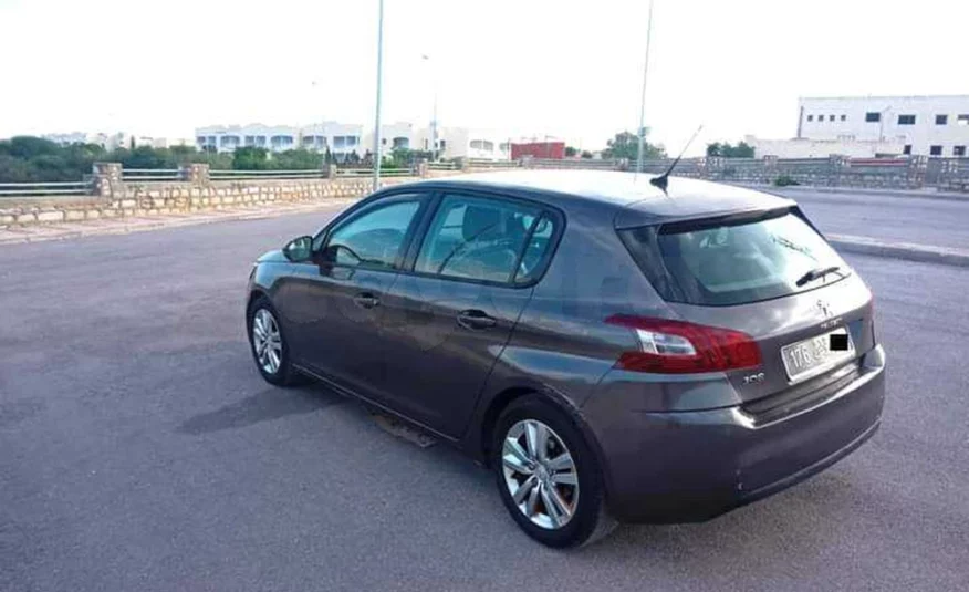 2015  Peugeot  308