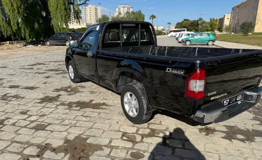 2012  Isuzu  D-MAX