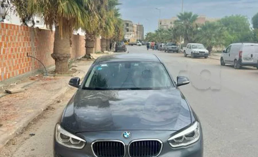 2018  BMW  Serie 1