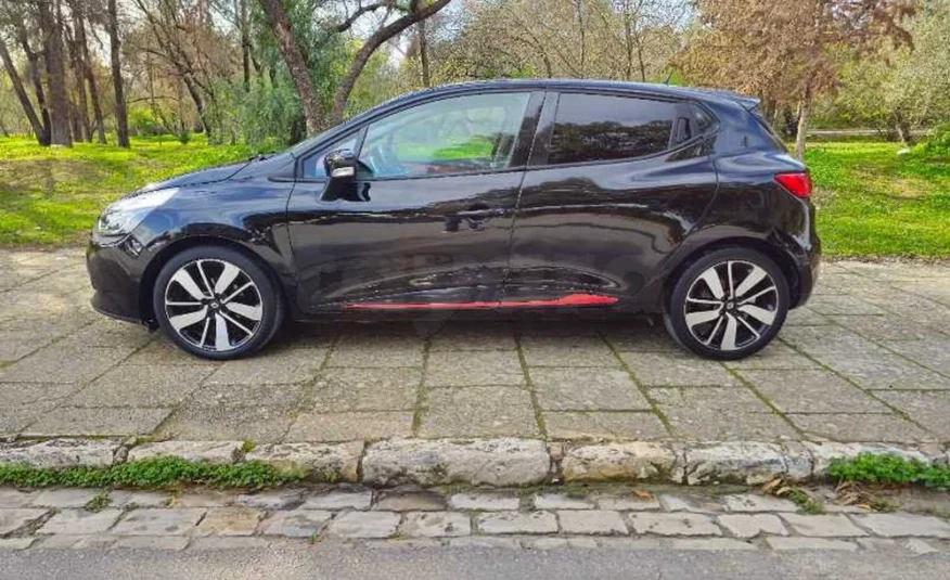 2016  Renault  Clio