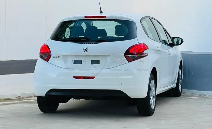 2021  Peugeot  208