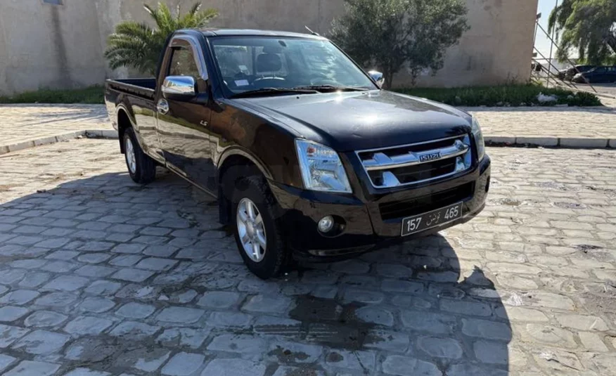 2012  Isuzu  D-MAX