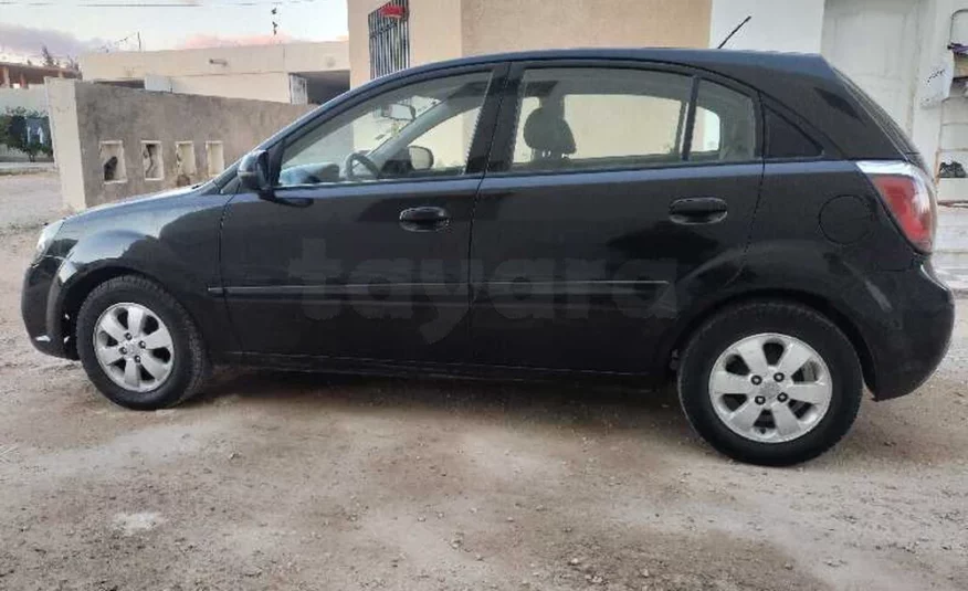 2010  Kia  Rio