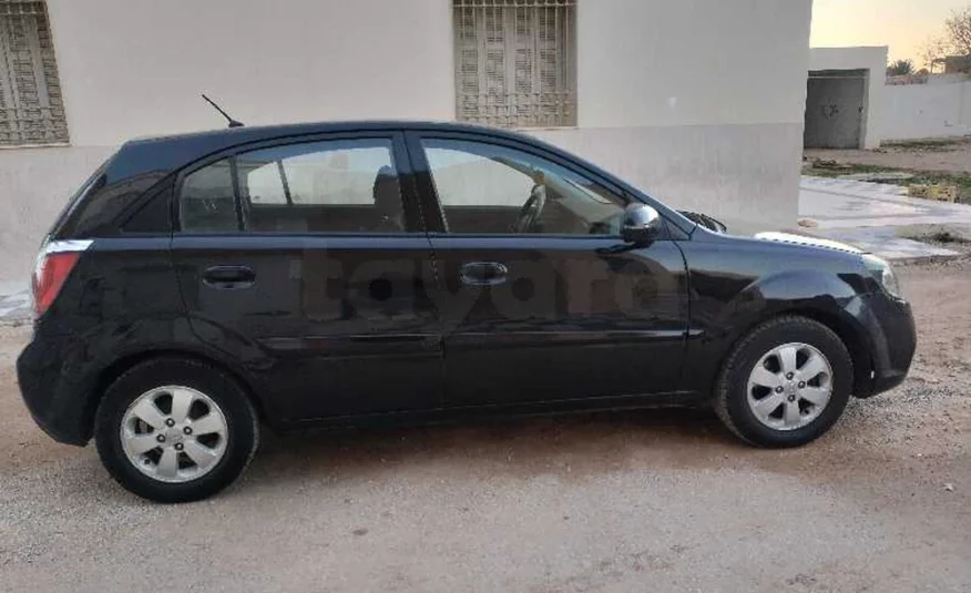 2010  Kia  Rio