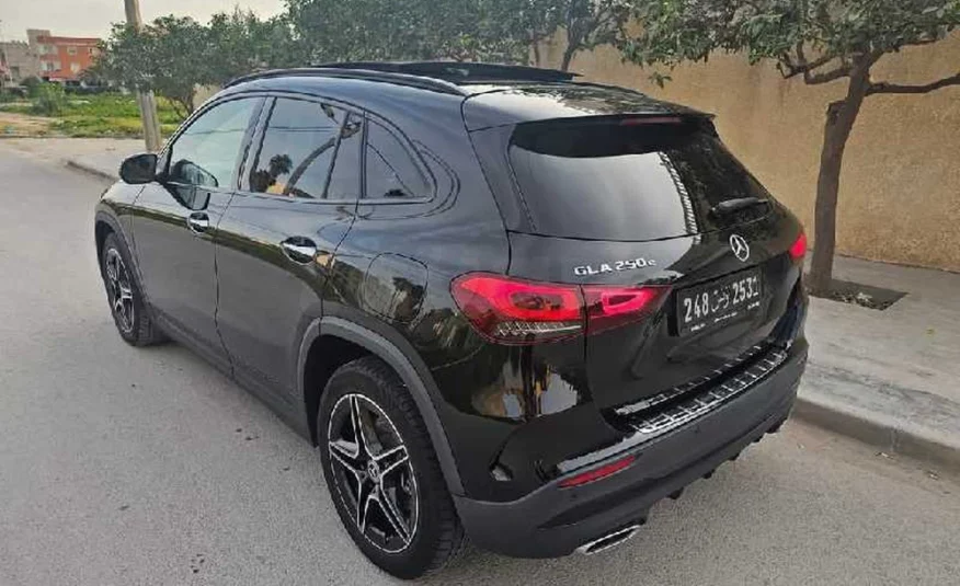 2022  Mercedes-Benz  Classe GLA