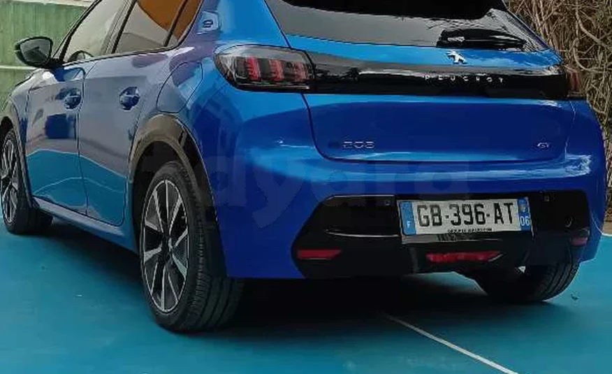 2021  Peugeot  208