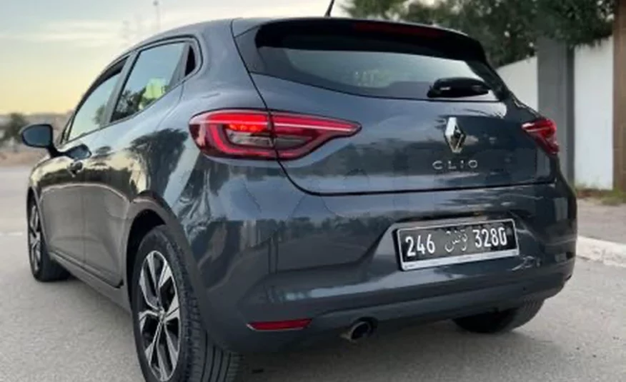 2021  Renault  Clio