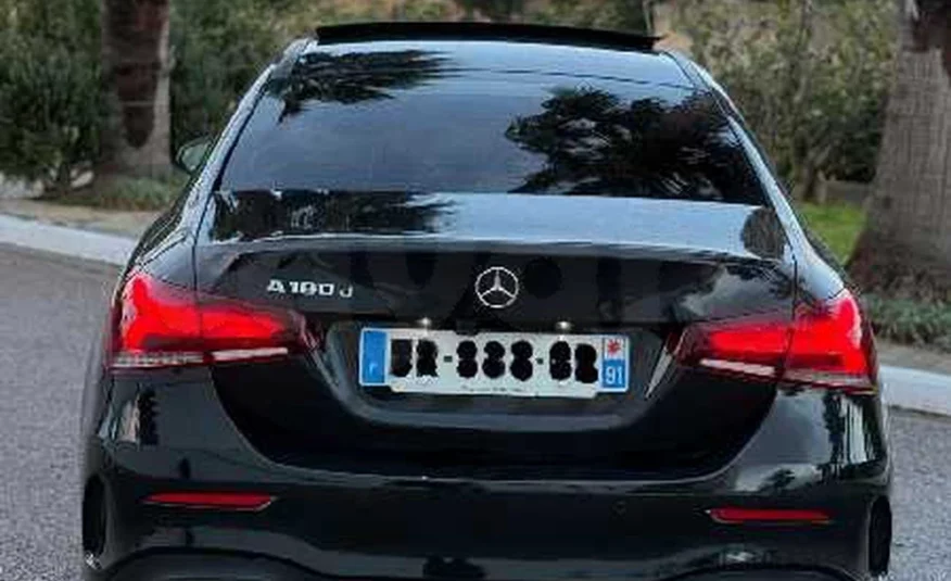 2021  Mercedes-Benz  Classe A