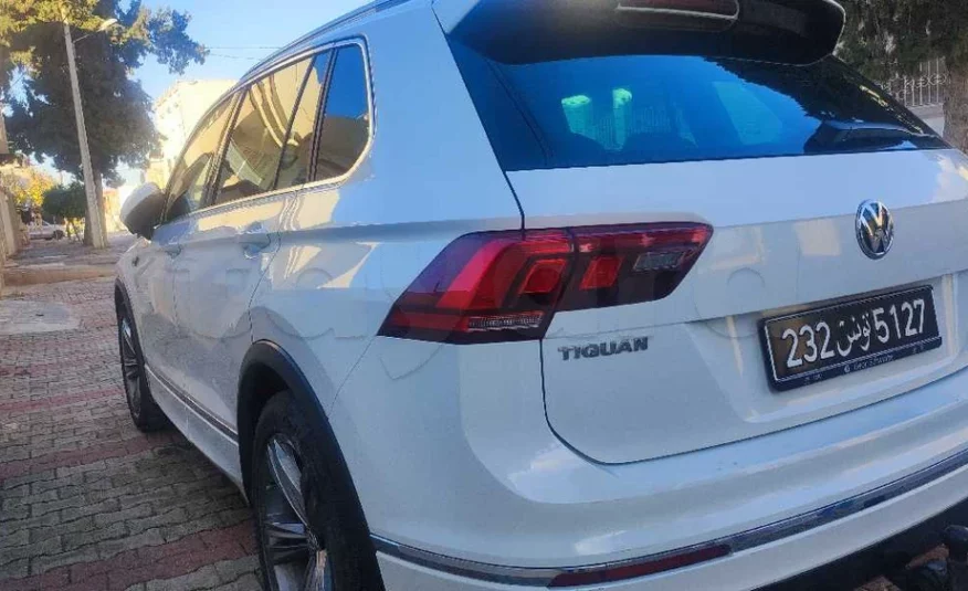 2019  Volkswagen  Tiguan