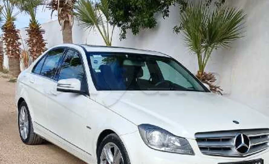 2011  Mercedes-Benz  Classe C