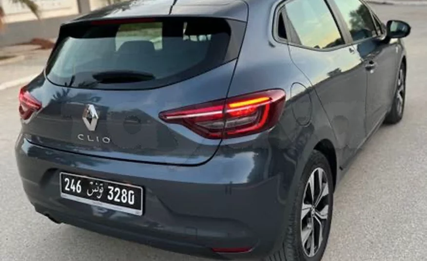 2021  Renault  Clio