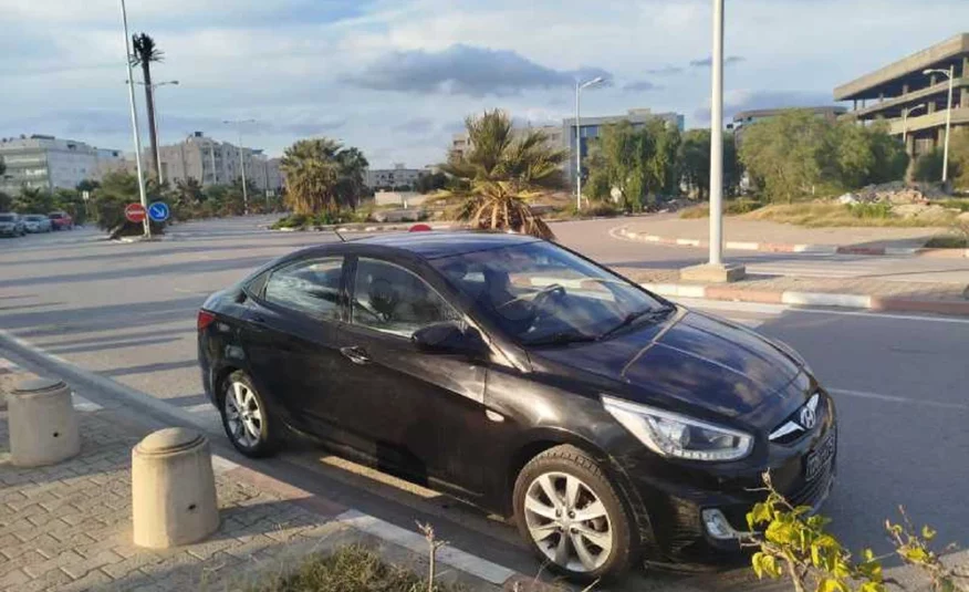 2015  Hyundai  Accent