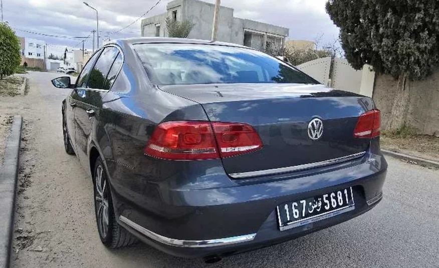 2012  Volkswagen  Passat