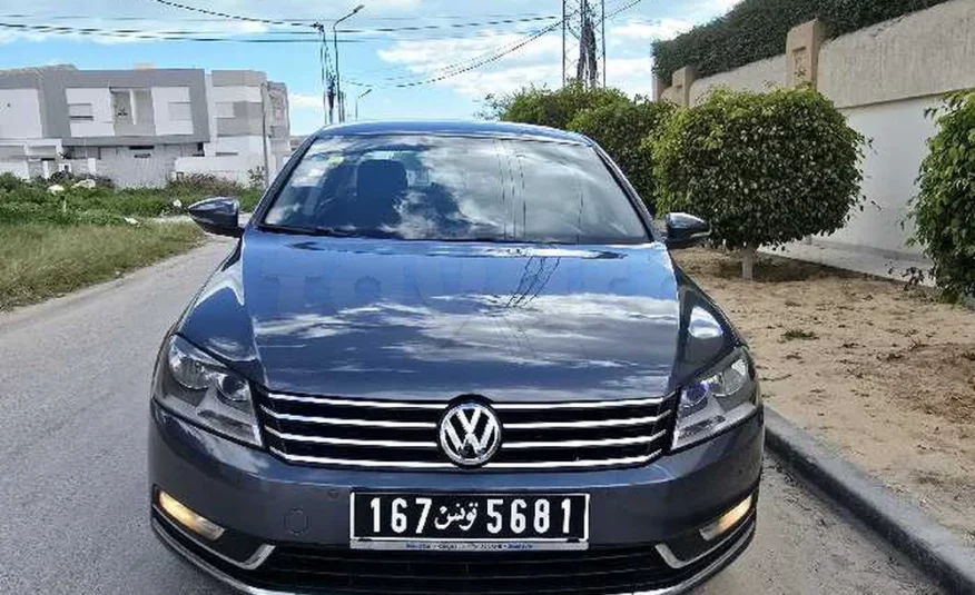 2012  Volkswagen  Passat