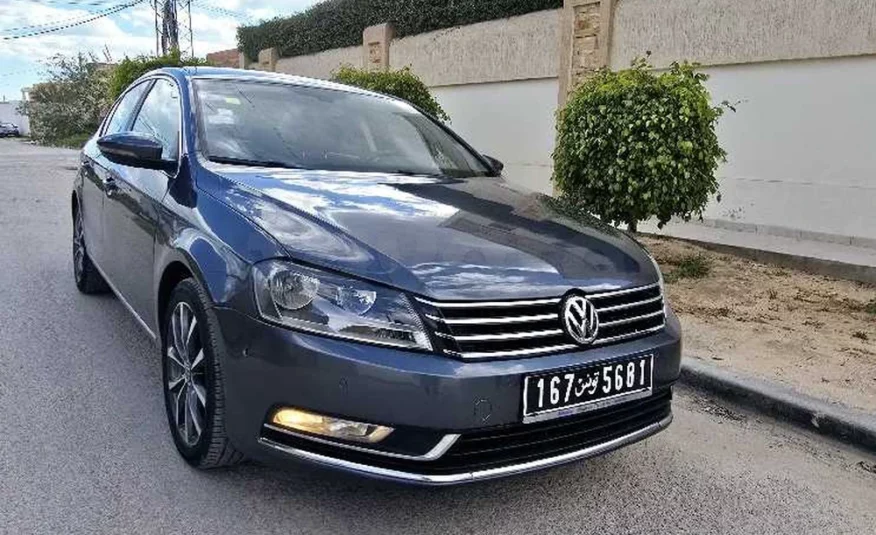 2012  Volkswagen  Passat